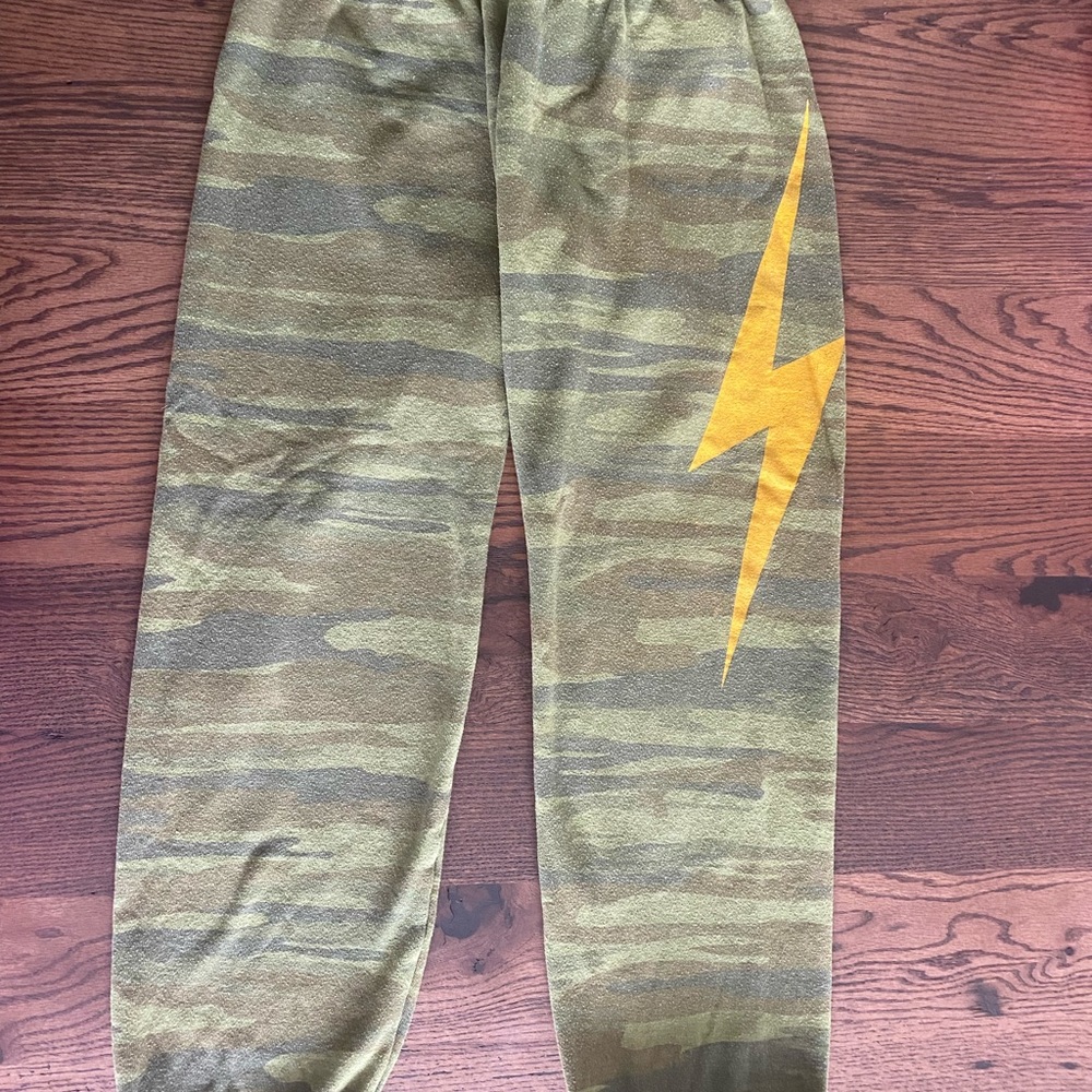 Aviator Nation Bolt sweatpants in CAMO size SMALL